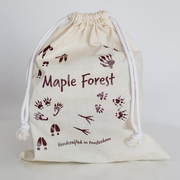 egel knuffel hand gemaakt van eco vriendelijk materiaal en super zacht maple forest